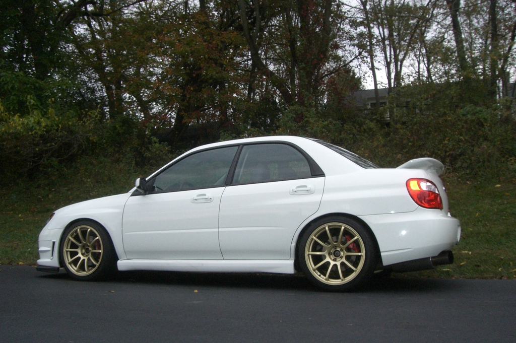photo 1 Subaru Impreza WRX custom wheels Rota G-Force 18x9.0, ET +35, tire size 225/40 R18. x ET 