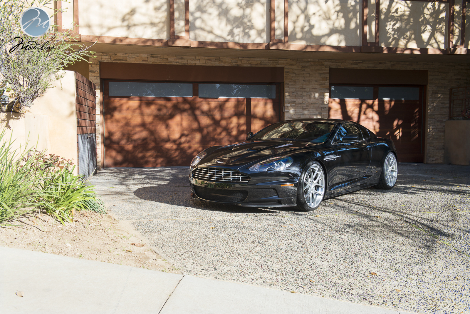 photo 4 Aston Martin DBS custom wheels Modulare B18 Evo 21x, ET , tire size X R21. x ET