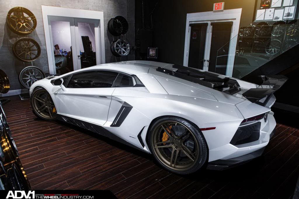 photo 5 Lamborghini Aventador custom wheels ADV05 M.V2 CS 21x9.5, ET , tire size X R21. 22x12.5 ET