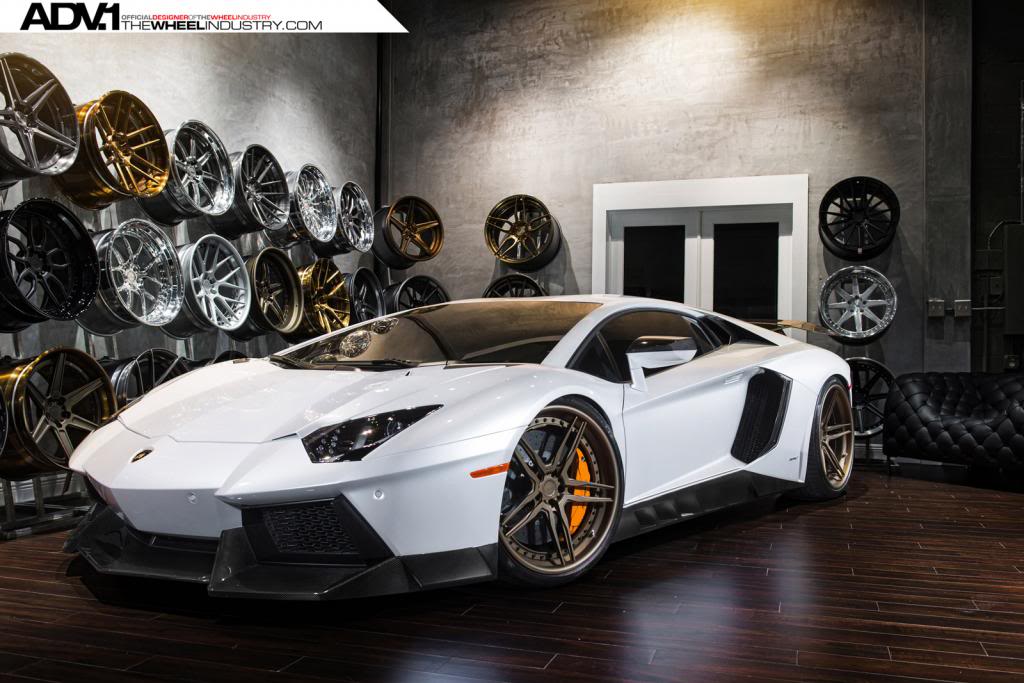 photo 7 Lamborghini Aventador custom wheels ADV05 M.V2 CS 21x9.5, ET , tire size X R21. 22x12.5 ET