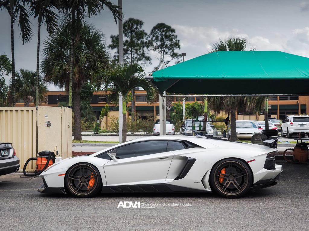 photo 10 Lamborghini Aventador custom wheels ADV05 M.V2 CS 21x9.5, ET , tire size X R21. 22x12.5 ET