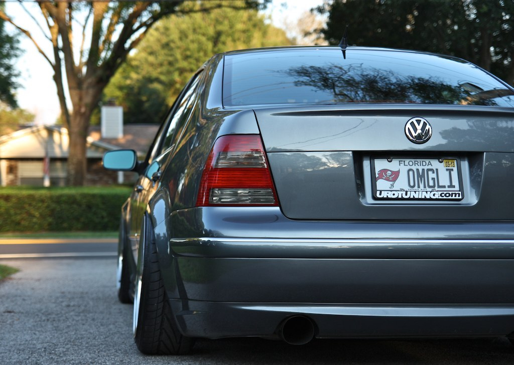 photo 3 Volkswagen Jetta custom wheels   18x8.5, ET +30, tire size 205/40 R18. 18x8.5 ET+25 