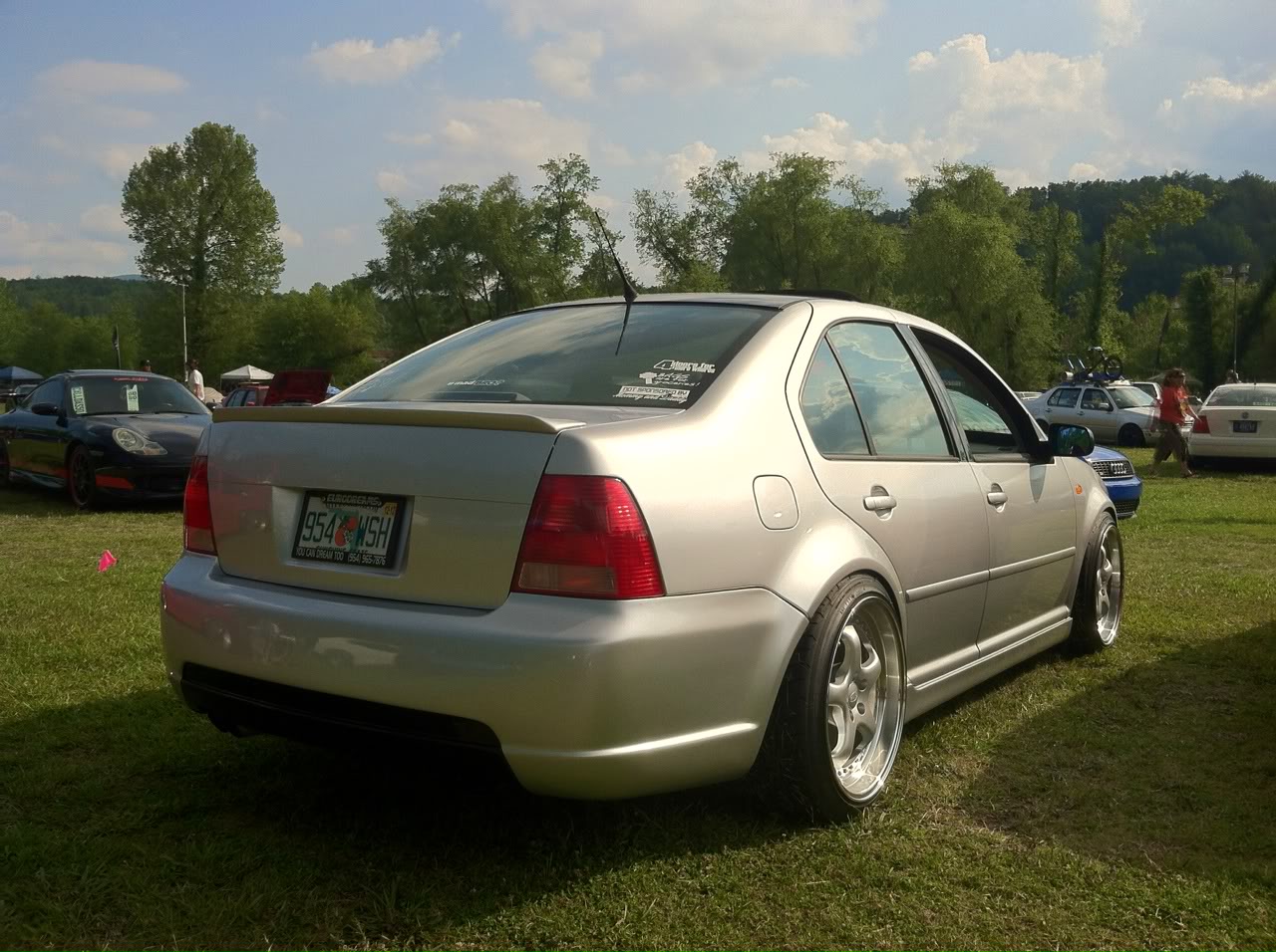 photo 1 Volkswagen Jetta custom wheels   18x9.0, ET +24, tire size 225/40 R18. 18x9.0 ET+22
