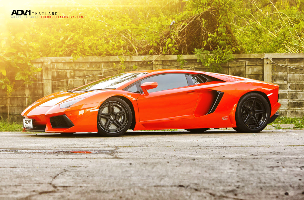 photo 8 Lamborghini Aventador custom wheels ADV05 SL 19x, ET , tire size X R19. 20x ET