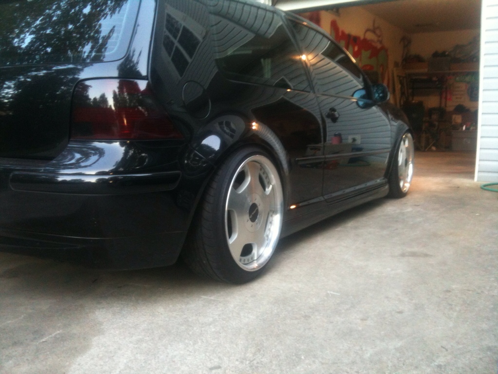 photo 1 Volkswagen Jetta custom wheels 18x8.0, ET +18, tire size 215/35 R18. 18x9.0 ET+21 215/40 R18