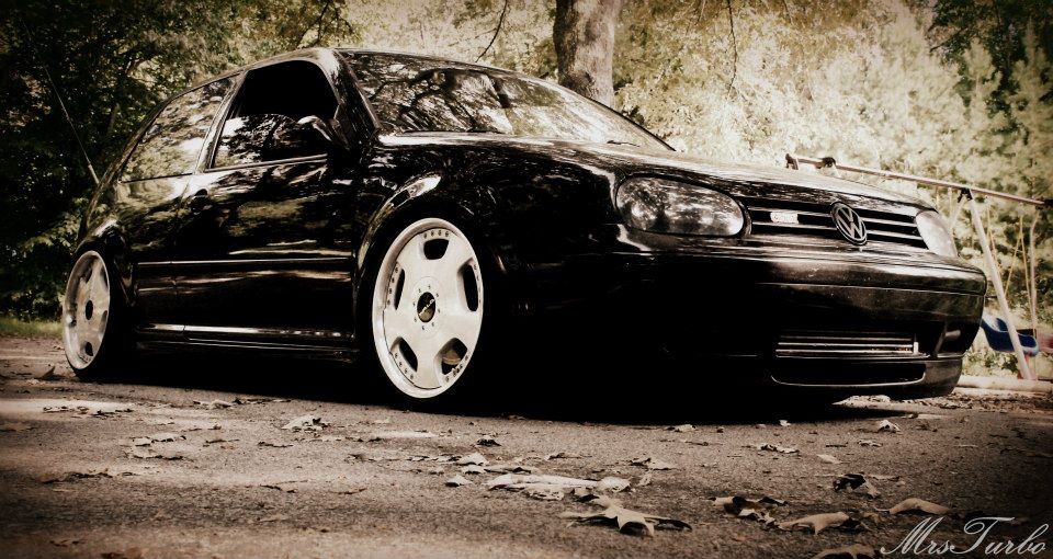 photo 2 Volkswagen Jetta custom wheels 18x8.0, ET +18, tire size 215/35 R18. 18x9.0 ET+21 215/40 R18