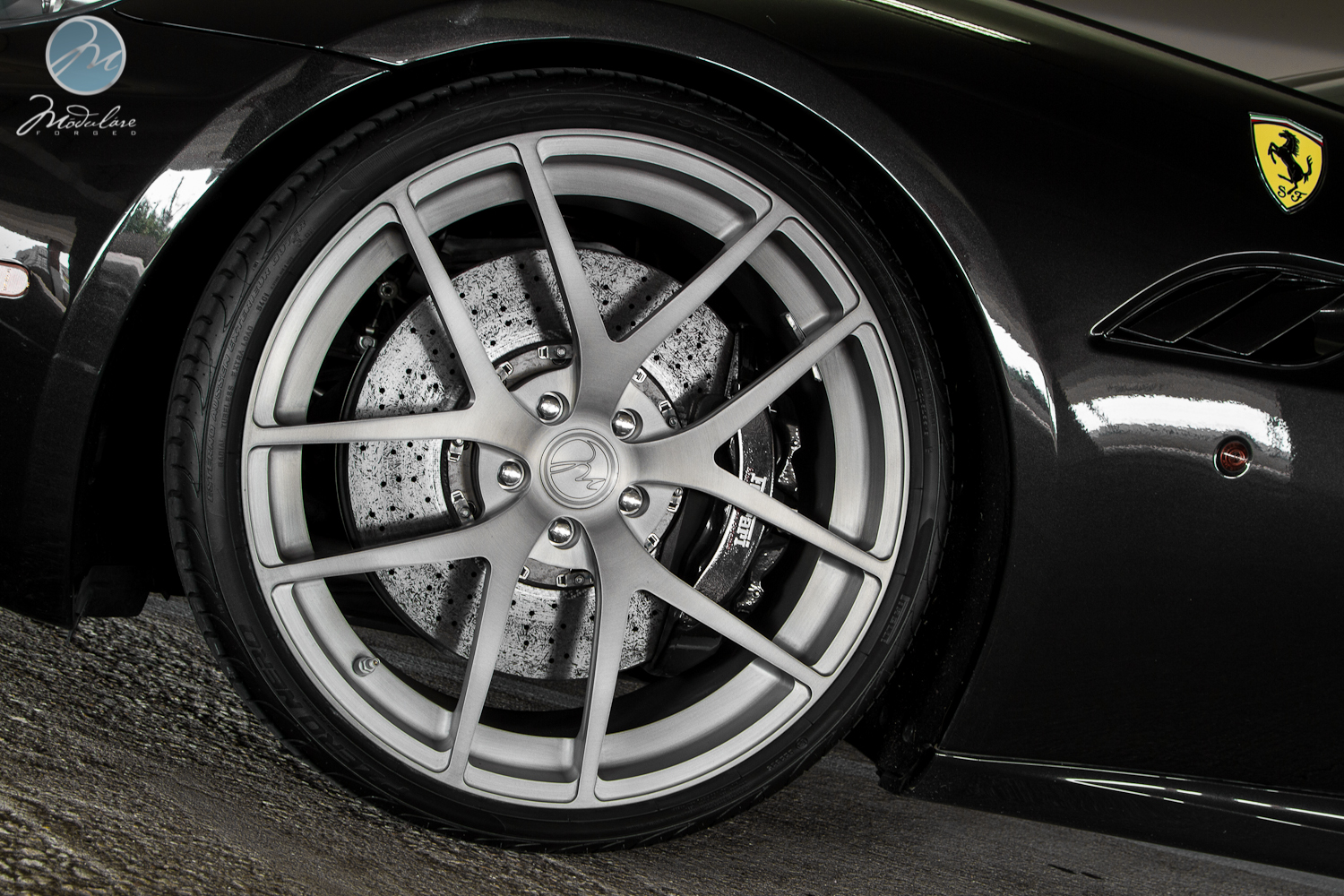 photo 1 Ferrari California custom wheels Modulare B18 21x9.0, ET , tire size 255/30 R21. 22x12.0 ET 315/25 R22