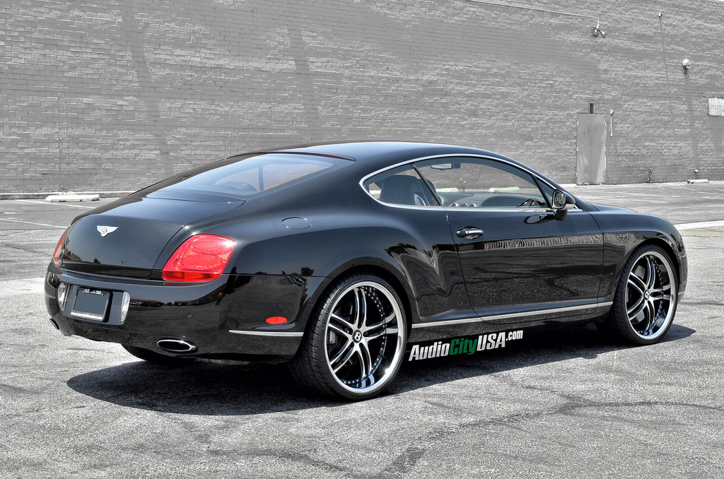 photo 2 Bentley Continental GT custom wheels XIX X 15 22x9.0, ET , tire size 265/30 R22. 22x10.5 ET 295/25 R22