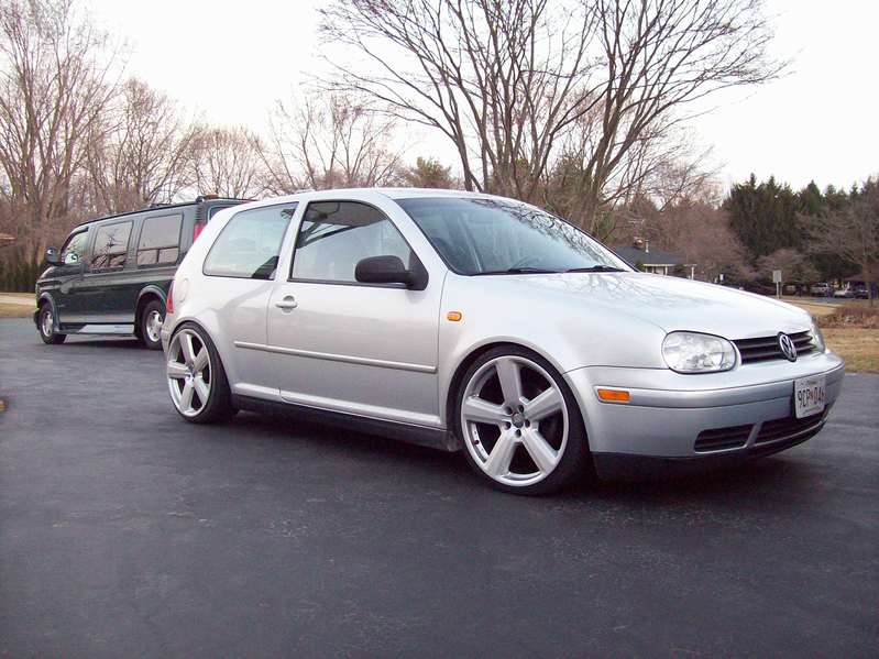 photo 1 Volkswagen Golf custom wheels Raderwerks Flare5-A2 19x8.0, ET +30, tire size 215/35 R19. 19x9.0 ET+15 