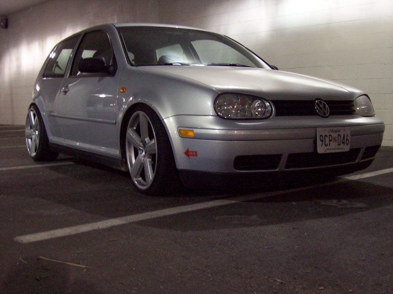 photo 4 Volkswagen Golf custom wheels Raderwerks Flare5-A2 19x8.0, ET +30, tire size 215/35 R19. 19x9.0 ET+15 
