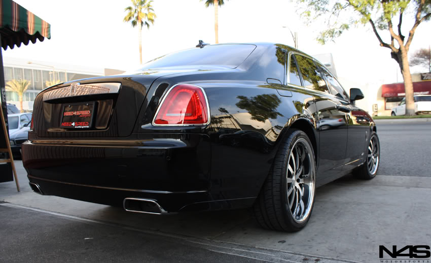 photo 6 Rolls-Royce Ghost custom wheels Vossen VVS083 22x9.0, ET , tire size 265/35 R22. 22x10.5 ET 295/30 R22