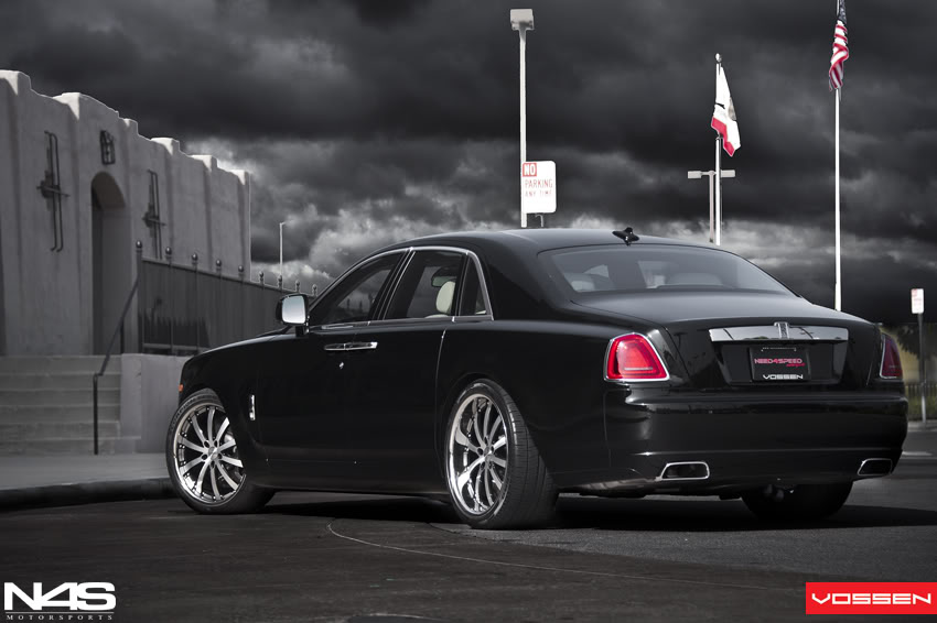 photo 8 Rolls-Royce Ghost custom wheels Vossen VVS083 22x9.0, ET , tire size 265/35 R22. 22x10.5 ET 295/30 R22