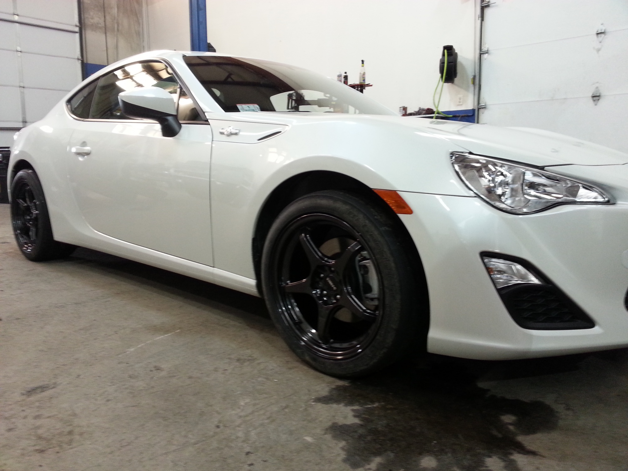 photo 3 Scion FR-S custom wheels D-Force 5 17x9.0, ET , tire size X R17. x ET 