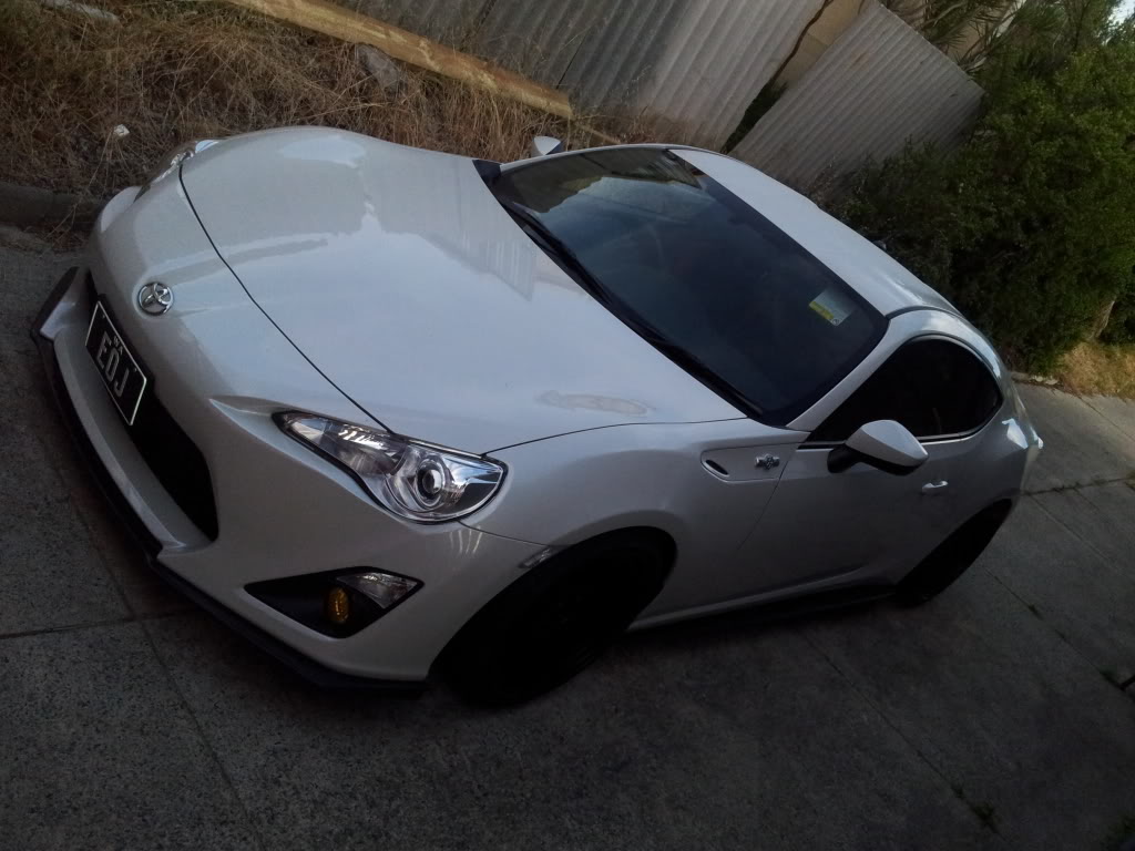 photo 2 Scion FR-S custom wheels Enkei RPF1 18x9.5, ET +38, tire size 245/35 R18. x ET 255/35 R