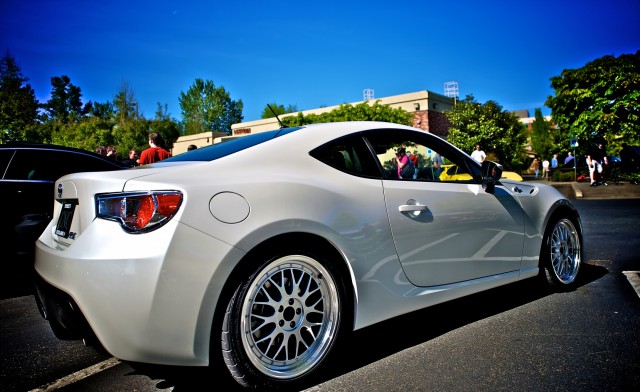 photo 3 Scion FR-S custom wheels ESM 004 18x8.0, ET +40, tire size 235/40 R18. x ET