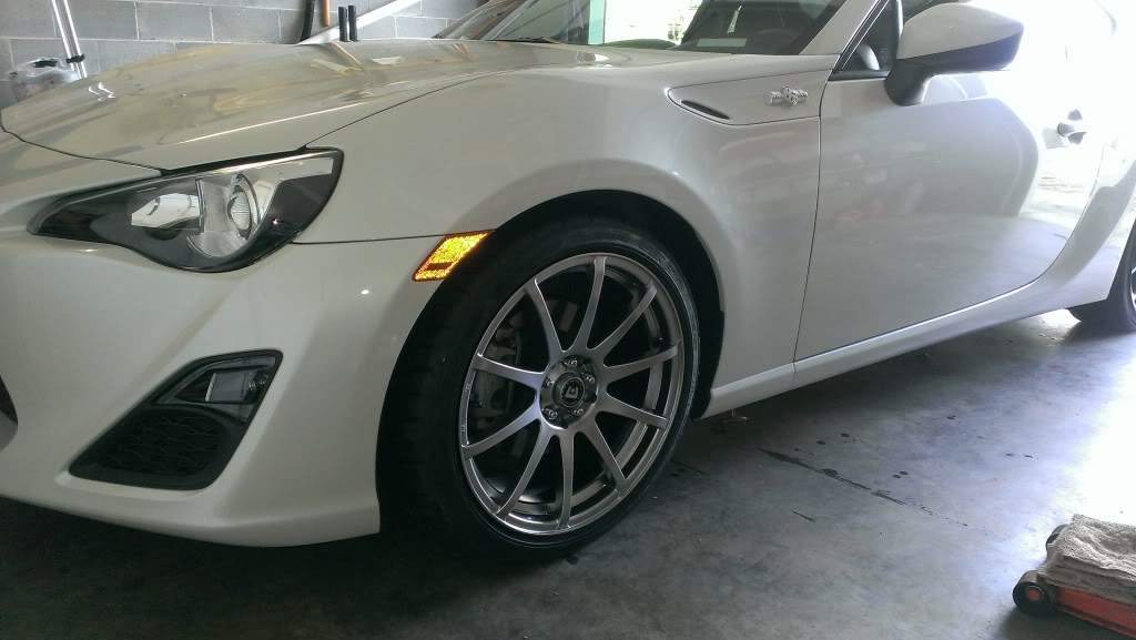 photo 1 Scion FR-S custom wheels Motegi MR274 7 SP10 18x8.0, ET +40, tire size 225/40 R18. x ET