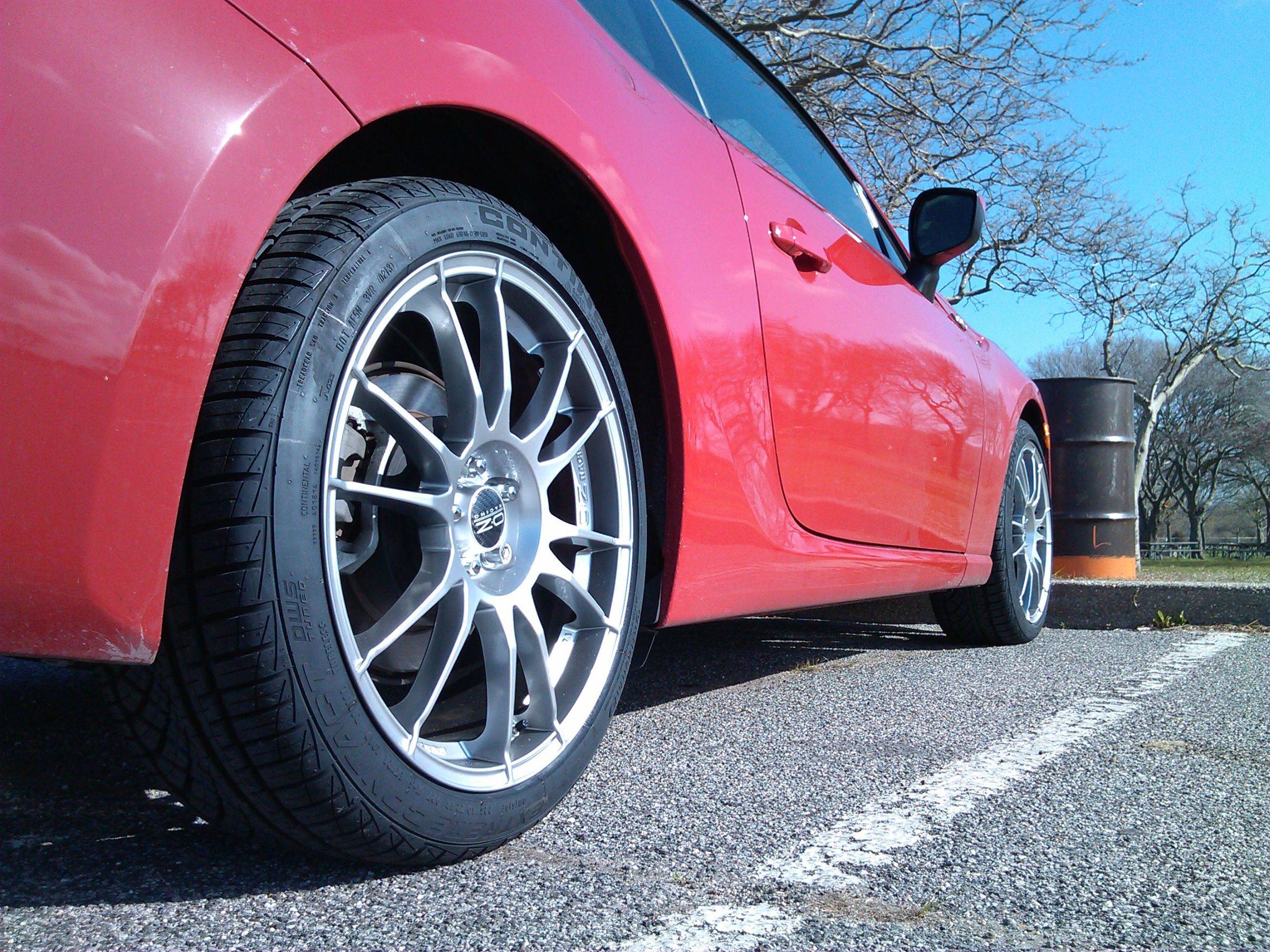photo 2 Scion FR-S custom wheels OZ Ultraleggera 18x8.0, ET +48, tire size 225/40 R18. x ET 