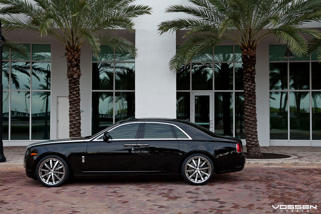 photo 9 Rolls-Royce Ghost custom wheels Vossen 083 22x9.0, ET , tire size X R22. 22x10.5 ET