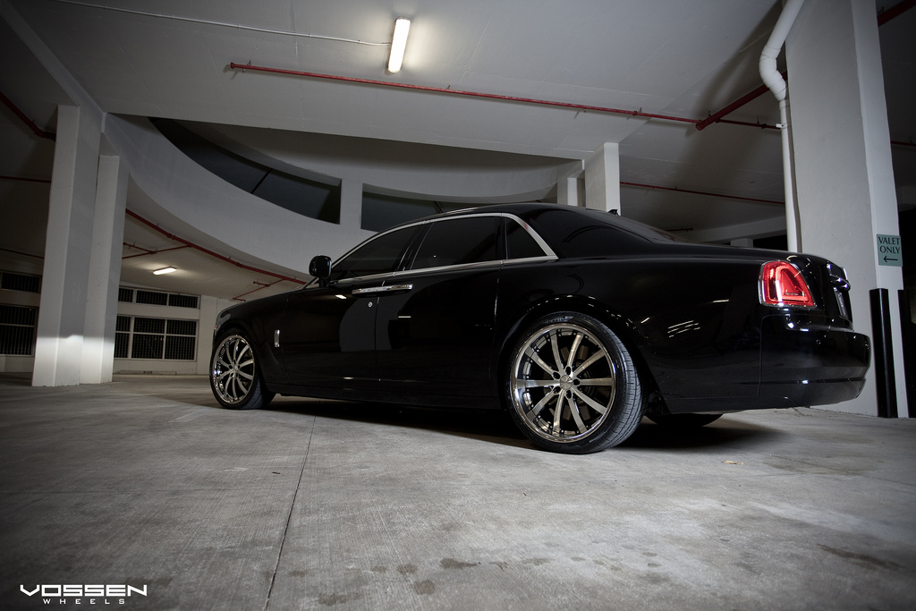 photo 1 Rolls-Royce Ghost custom wheels Vossen 083 22x9.0, ET , tire size X R22. 22x10.5 ET