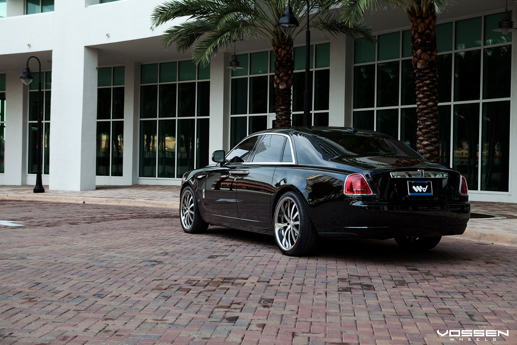 photo 11 Rolls-Royce Ghost custom wheels Vossen 083 22x9.0, ET , tire size X R22. 22x10.5 ET