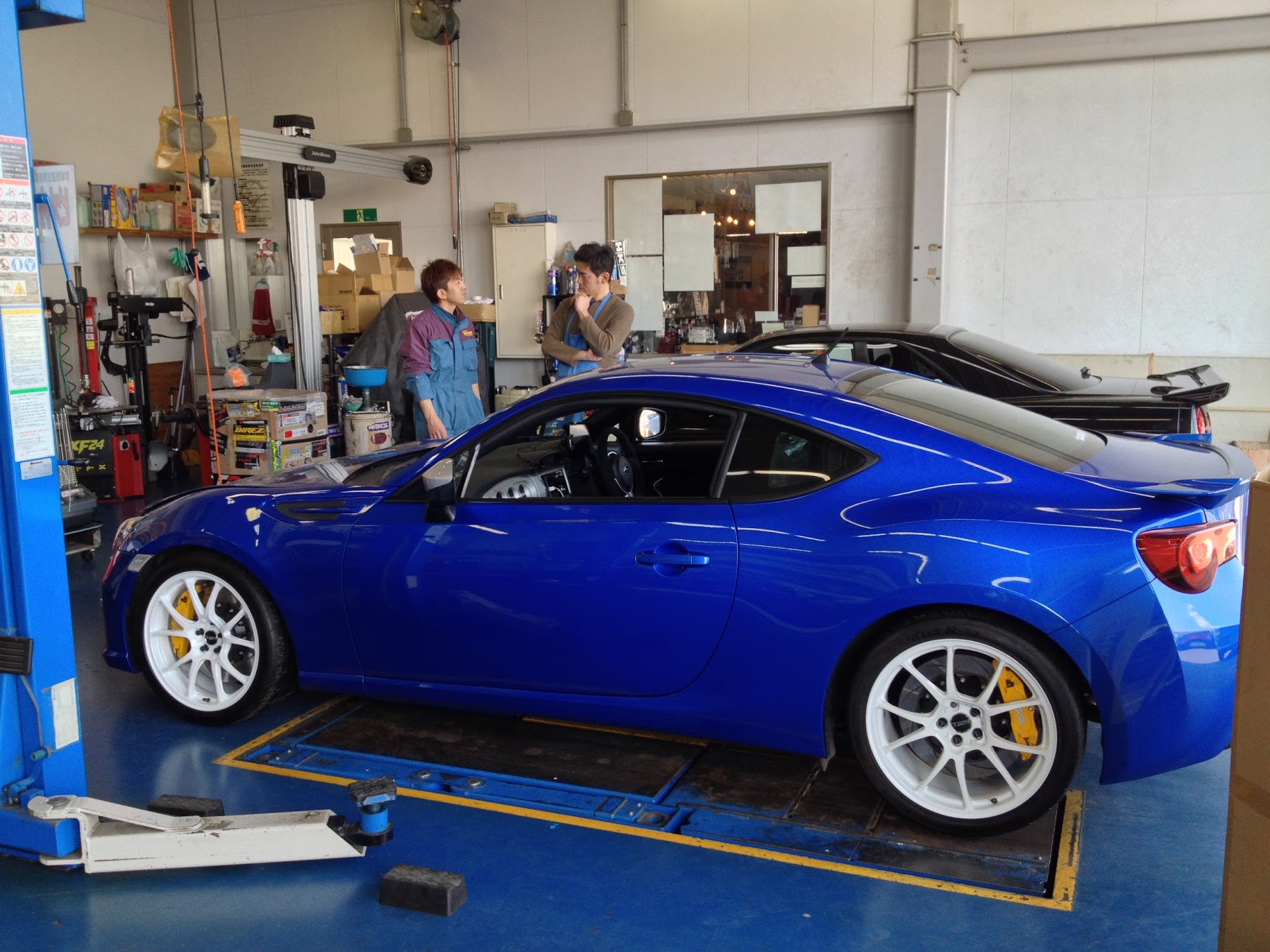 photo 2 Subaru BRZ custom wheels TWS T66-F 18x9.0, ET +44, tire size 255/35 R18. x ET 