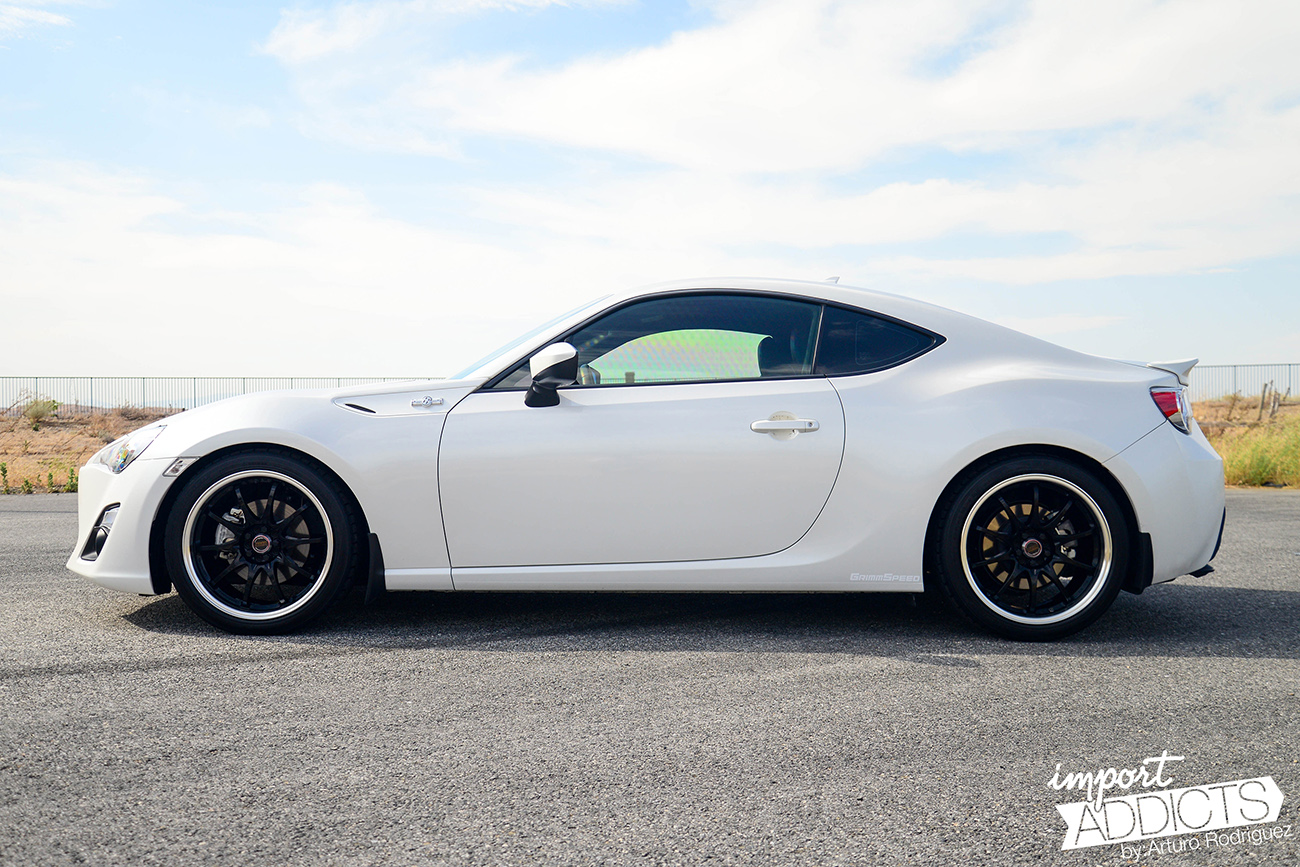 photo 5 Scion FR-S custom wheels Volk Racing CE28 18x8.5, ET +44, tire size 235/40 R18. x ET 