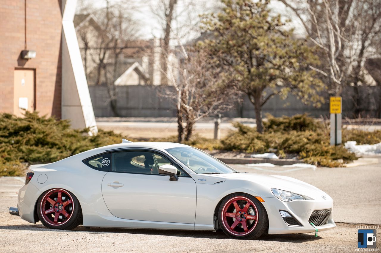 photo 1 Scion FR-S custom wheels Volk Racing TE37 18x10.0, ET +44, tire size 245/25 R18. x ET 255/35 R