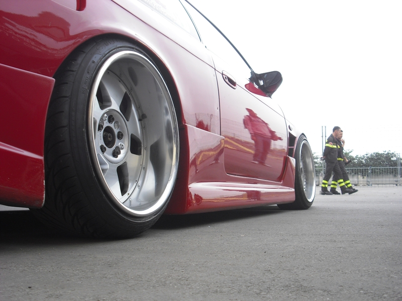 photo 2 Nissan S14 custom wheels Work Equip 18x9.0, ET -7, tire size 225/40 R18. 18x10.5 ET+5 225/40 R18