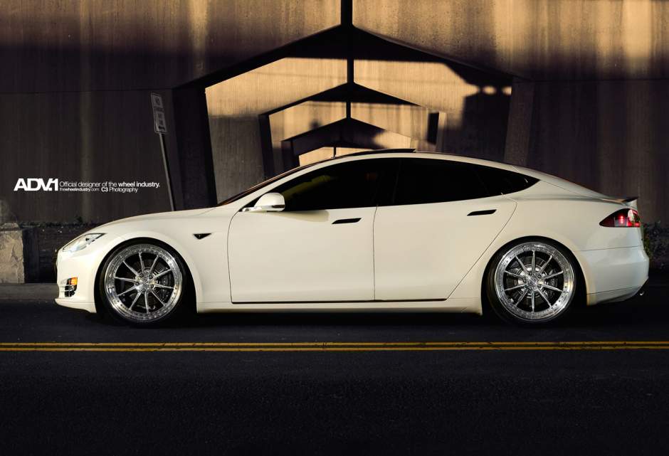 photo 2 Tesla Model S custom wheels ADV.1 X Track Spec 22x9.0, ET , tire size X R22. 22x10.5 ET 
