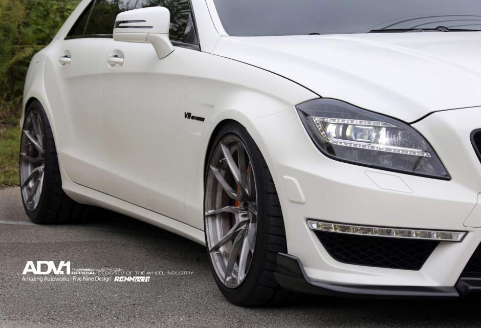 photo 2 Mercedes-Benz CLS-Class custom wheels ADV.1 5.0 MV1 CS 19x10.0, ET , tire size X R19. 19x11.0 ET 