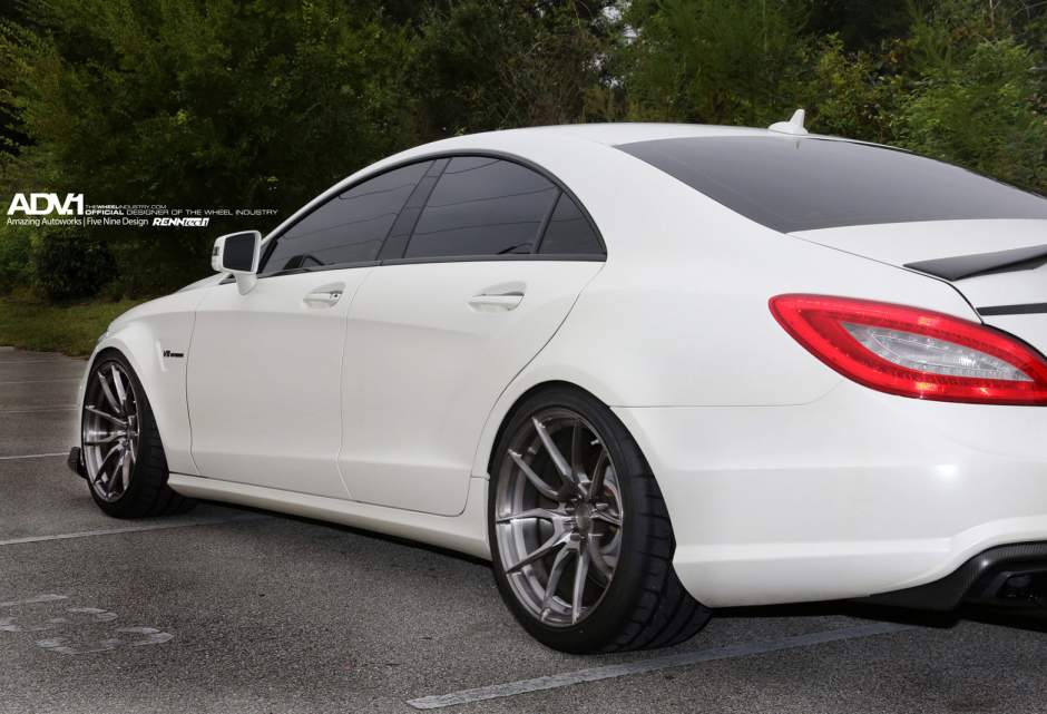 photo 5 Mercedes-Benz CLS-Class custom wheels ADV.1 5.0 MV1 CS 19x10.0, ET , tire size X R19. 19x11.0 ET 