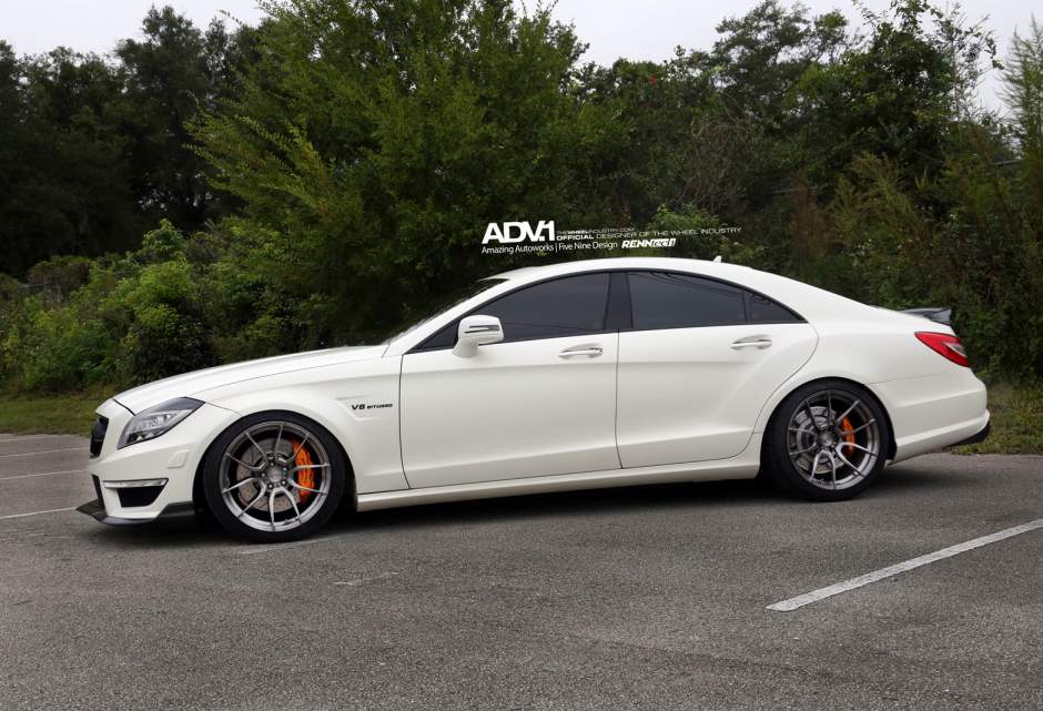 photo 8 Mercedes-Benz CLS-Class custom wheels ADV.1 5.0 MV1 CS 19x10.0, ET , tire size X R19. 19x11.0 ET 