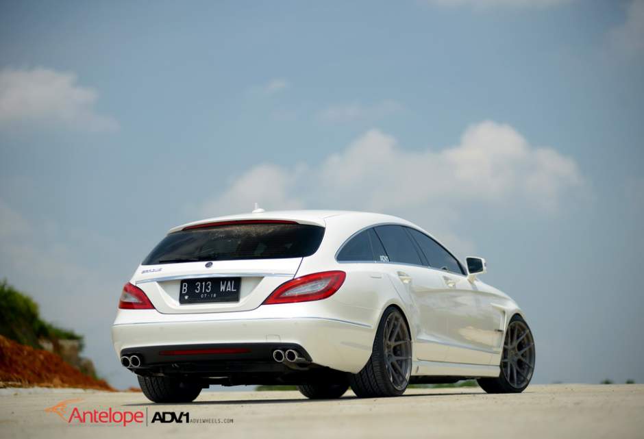 photo 2 Mercedes-Benz CLS-Class custom wheels ADV.1 5.0MV2 20x9.0, ET , tire size X R20. 20x11.0 ET 