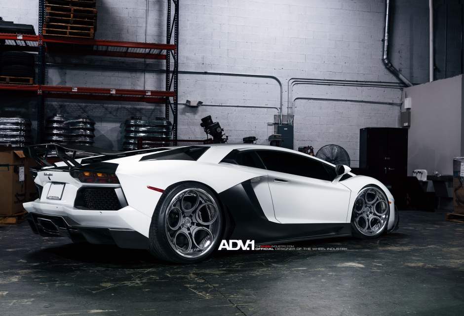 photo 3 Lamborghini Aventador custom wheels ADV.1 05C Track Spec CS 20x10.0, ET , tire size X R20. 22x13.0 ET 