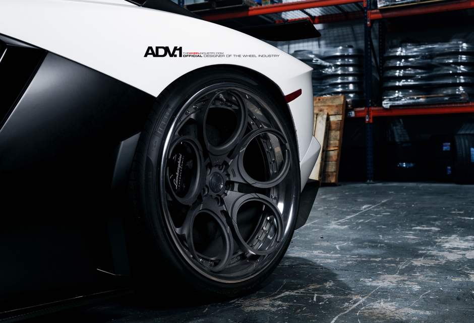 photo 4 Lamborghini Aventador custom wheels ADV.1 05C Track Spec CS 20x10.0, ET , tire size X R20. 22x13.0 ET 