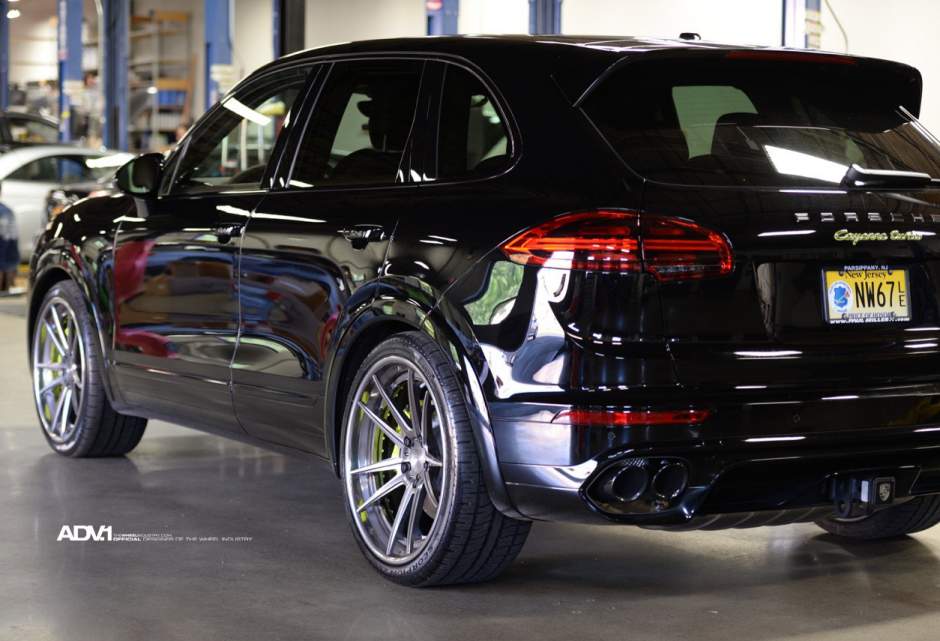 photo 5 Porsche Cayenne custom wheels ADV.1 5.2 Track Spec SL 22x10.5, ET , tire size X R22. x ET