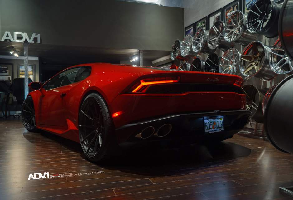 photo 6 Lamborghini Huracan custom wheels ADV.1 10MV1CS 20x8.5, ET , tire size X R20. 21x12.5 ET 