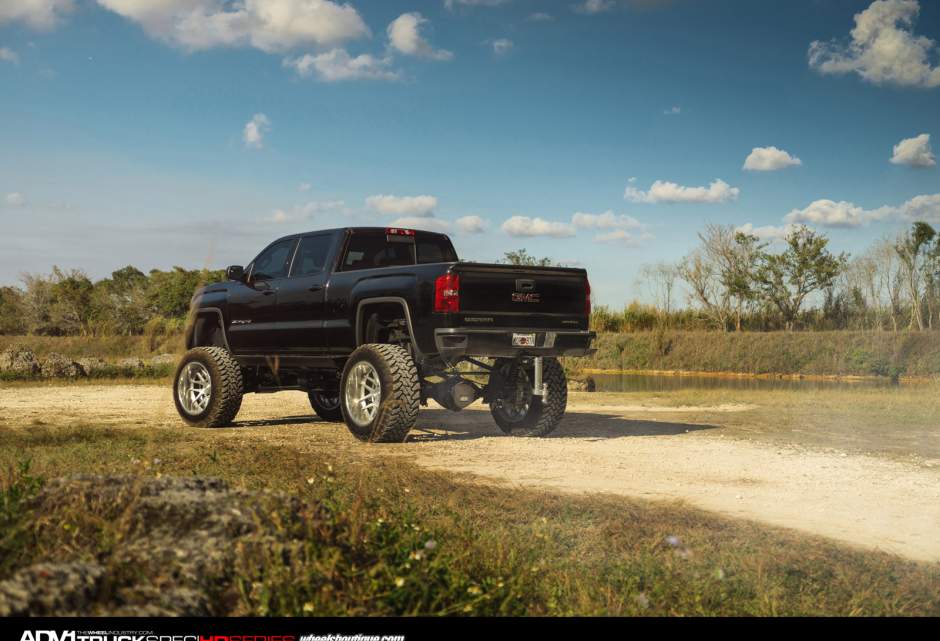 photo 4 GMC Sierra 2500HD custom wheels   24x15.0, ET , tire size X R24. 25x15.0 ET 