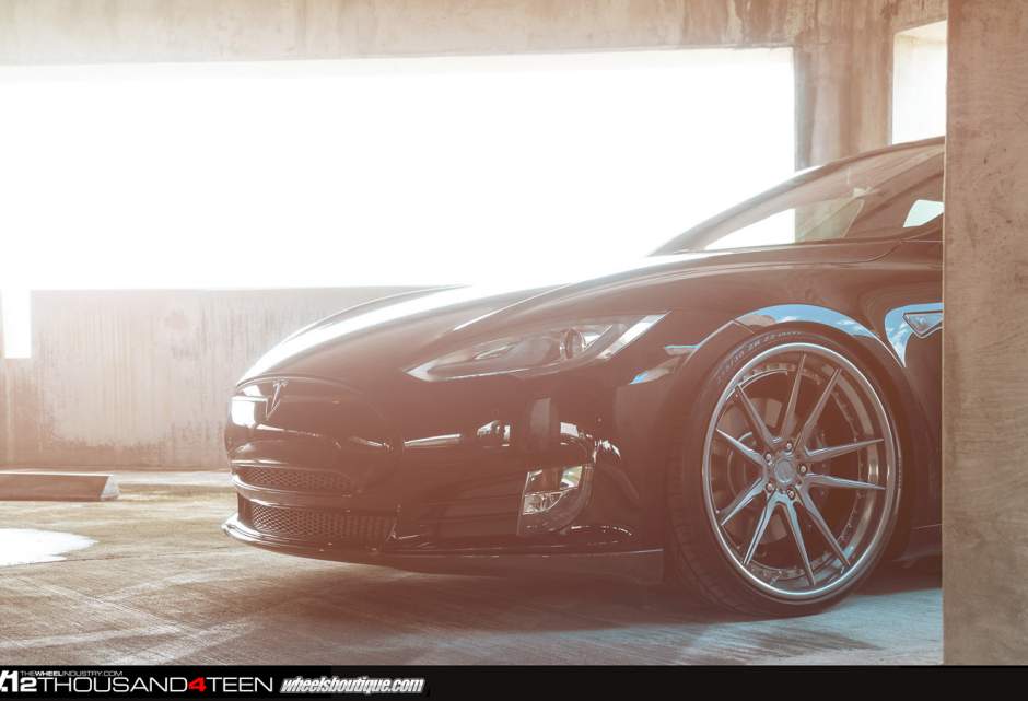 photo 8 Tesla Model S custom wheels ADV.1 5.2TSCS 22x9.5, ET , tire size X R22. 22x11.0 ET 