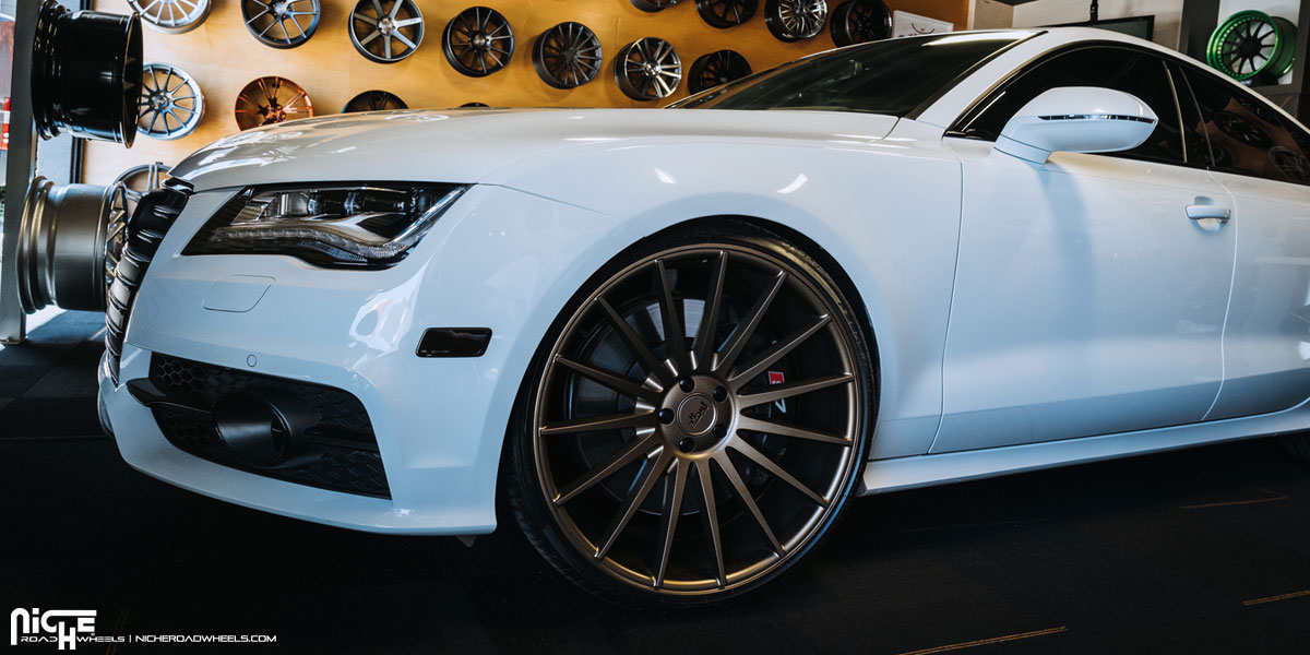 photo 5 Audi S7 custom wheels Niche Form - M158 22x10.5, ET , tire size 285/25 R22. x ET 