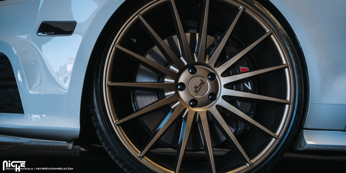 photo 1 Audi S7 custom wheels Niche Form - M158 22x10.5, ET , tire size 285/25 R22. x ET 