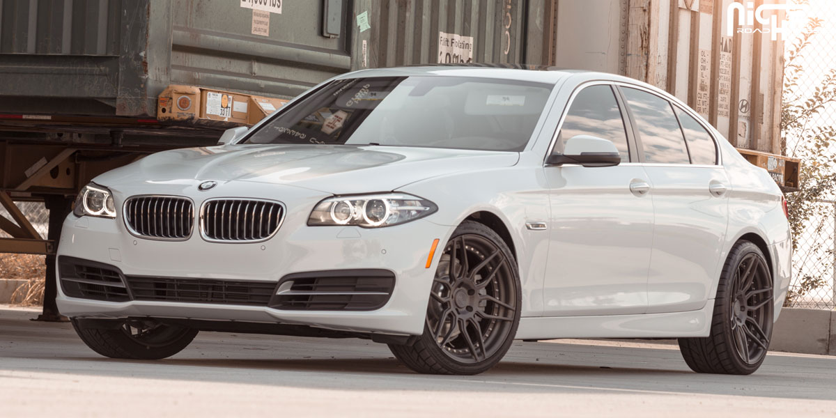 photo 4 BMW 528 custom wheels Niche Vella 20x9.0, ET , tire size X R20. 20x10.5 ET 