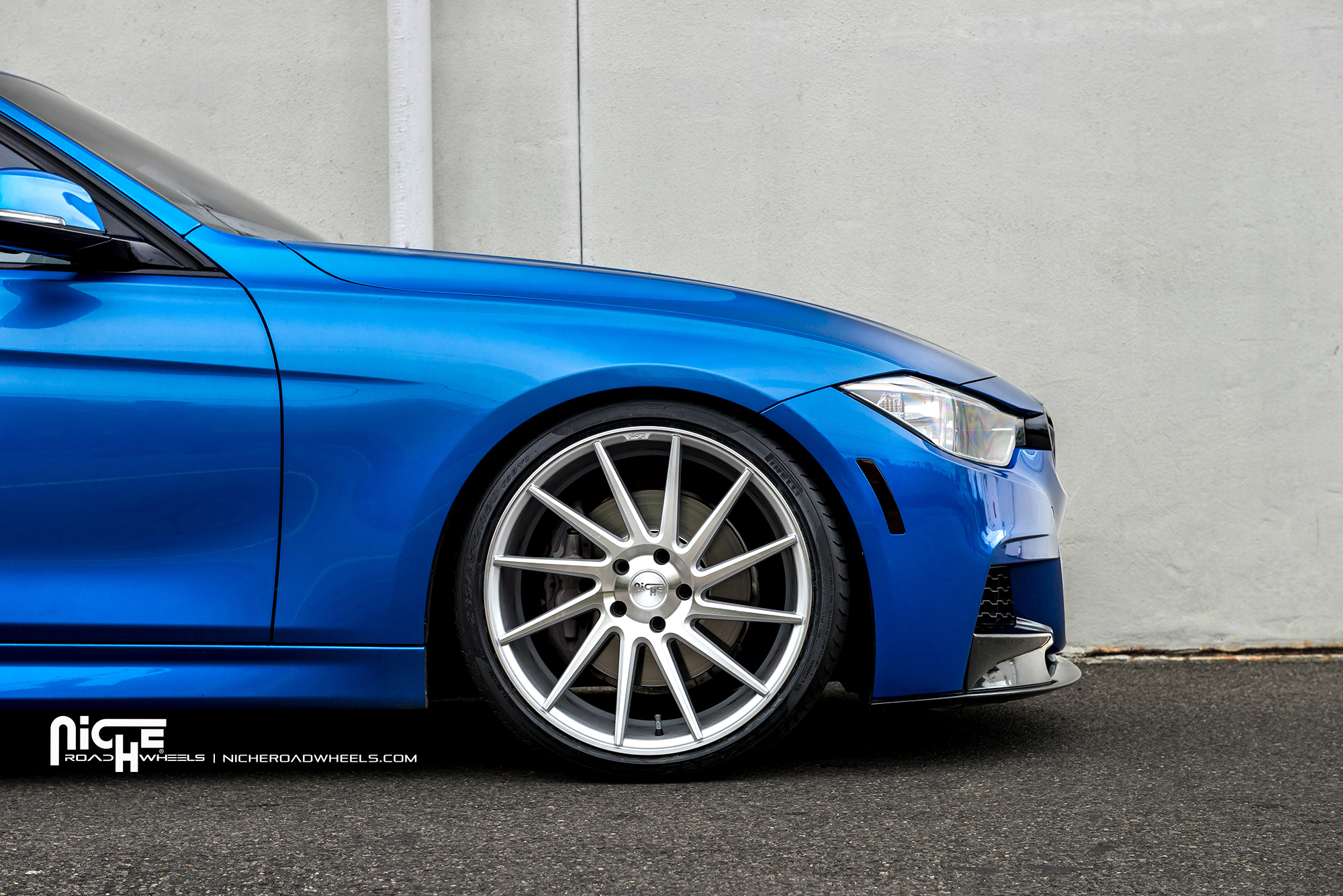 photo 4 BMW 335 custom wheels Niche Surge - M112 20x8.5, ET +35, tire size 235/35 R20. 20x10.5 ET+35 255/35 R20