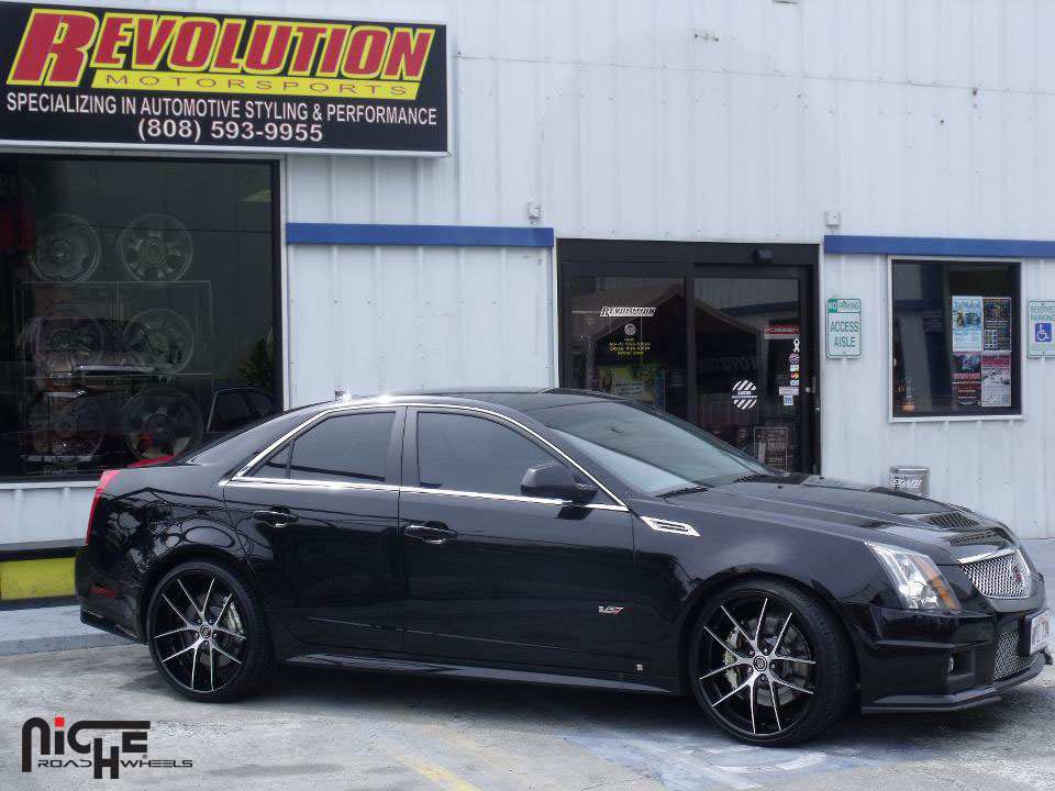 photo 1 Cadillac CTS-V custom wheels Niche Targa 22x, ET , tire size X R22. x ET 