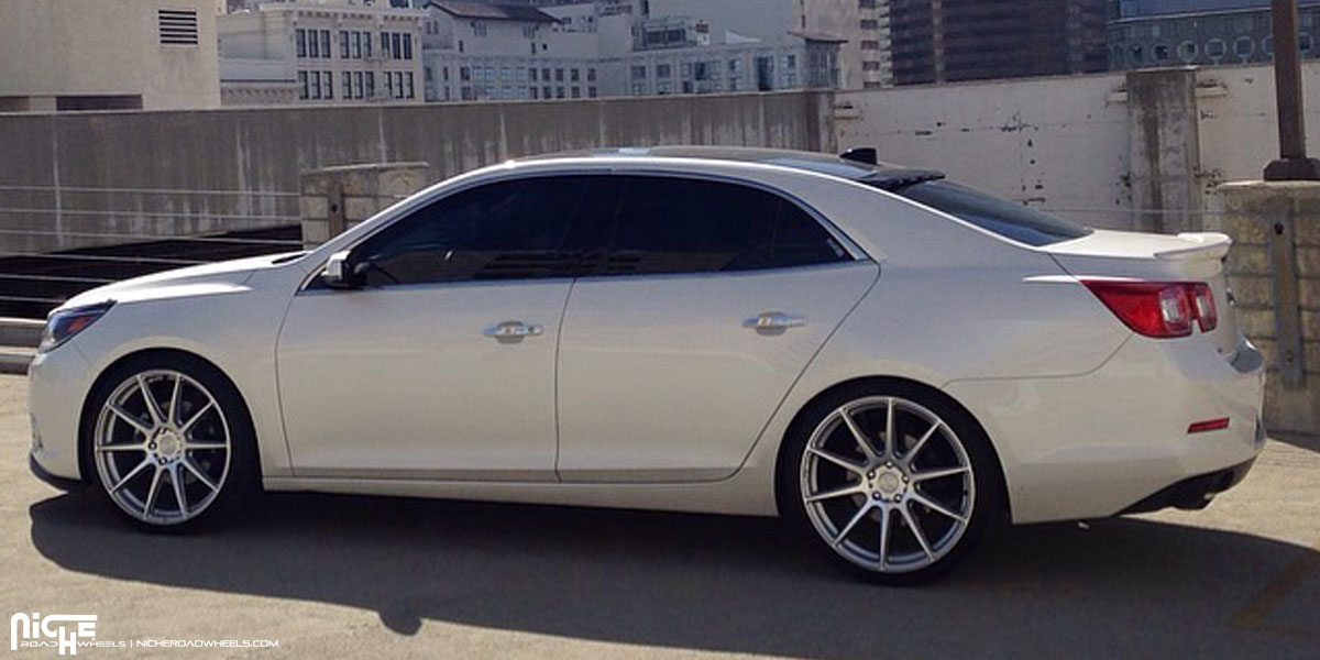 photo 2 Chevrolet Malibu custom wheels Niche Essen - M146 21x9.0, ET , tire size 245/35 R21. x ET