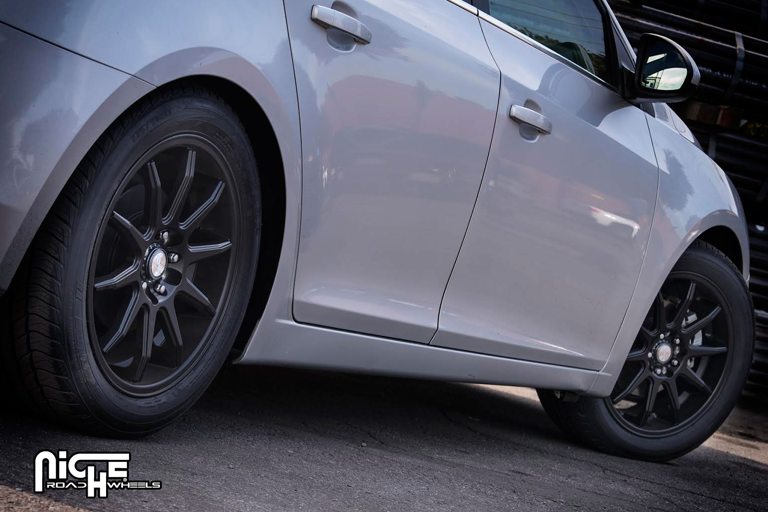 photo 5 Chevrolet Cruze custom wheels Niche NR10 - M122 17x, ET +45, tire size 225/50 R17. x ET