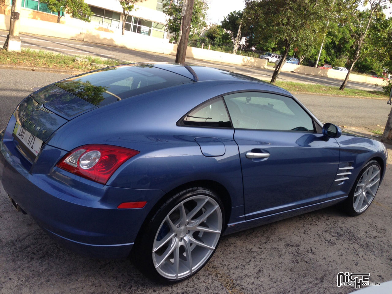 photo 2 Chrysler Crossfire custom wheels Niche Targa - M131 22x, ET , tire size X R22. x ET