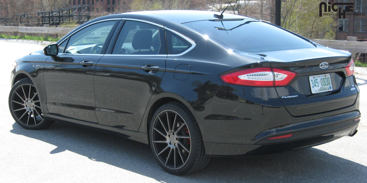 photo 4 Ford Fusion custom wheels Niche Surge - M114 20x8.5, ET +40, tire size 245/35 R20. x ET