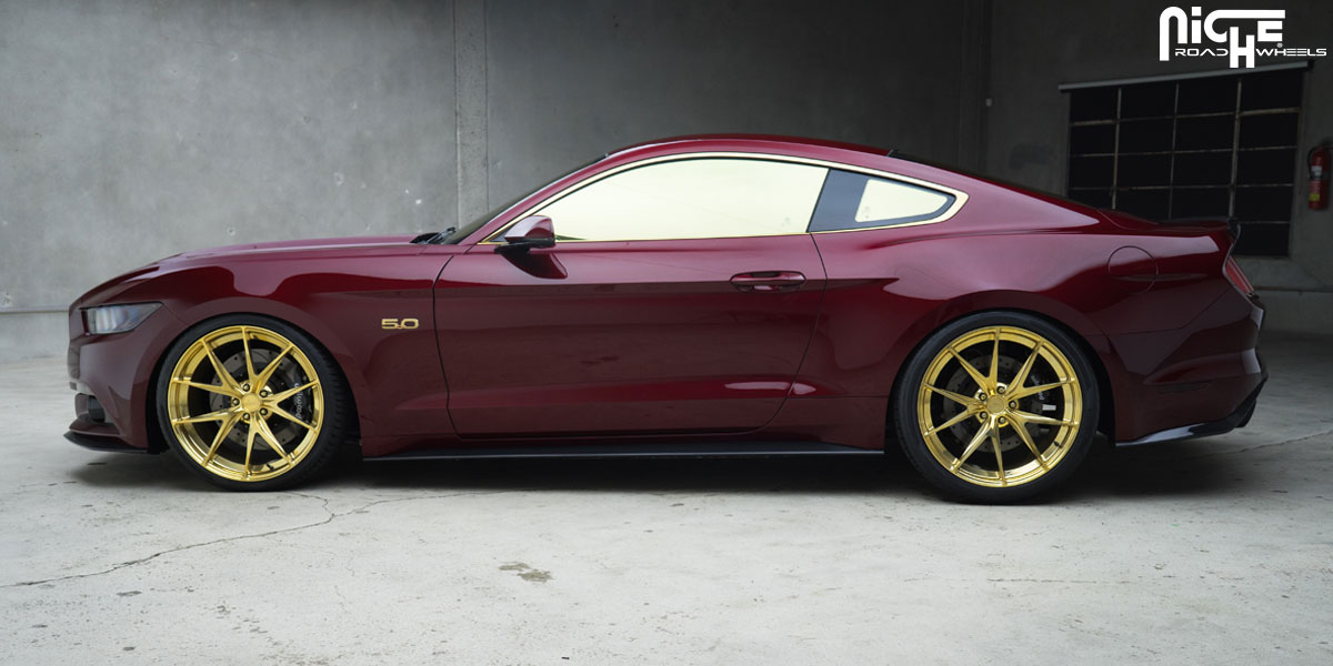 photo 4 Ford Mustang custom wheels Niche Misano 21x9.0, ET , tire size X R21. 21x10.5 ET