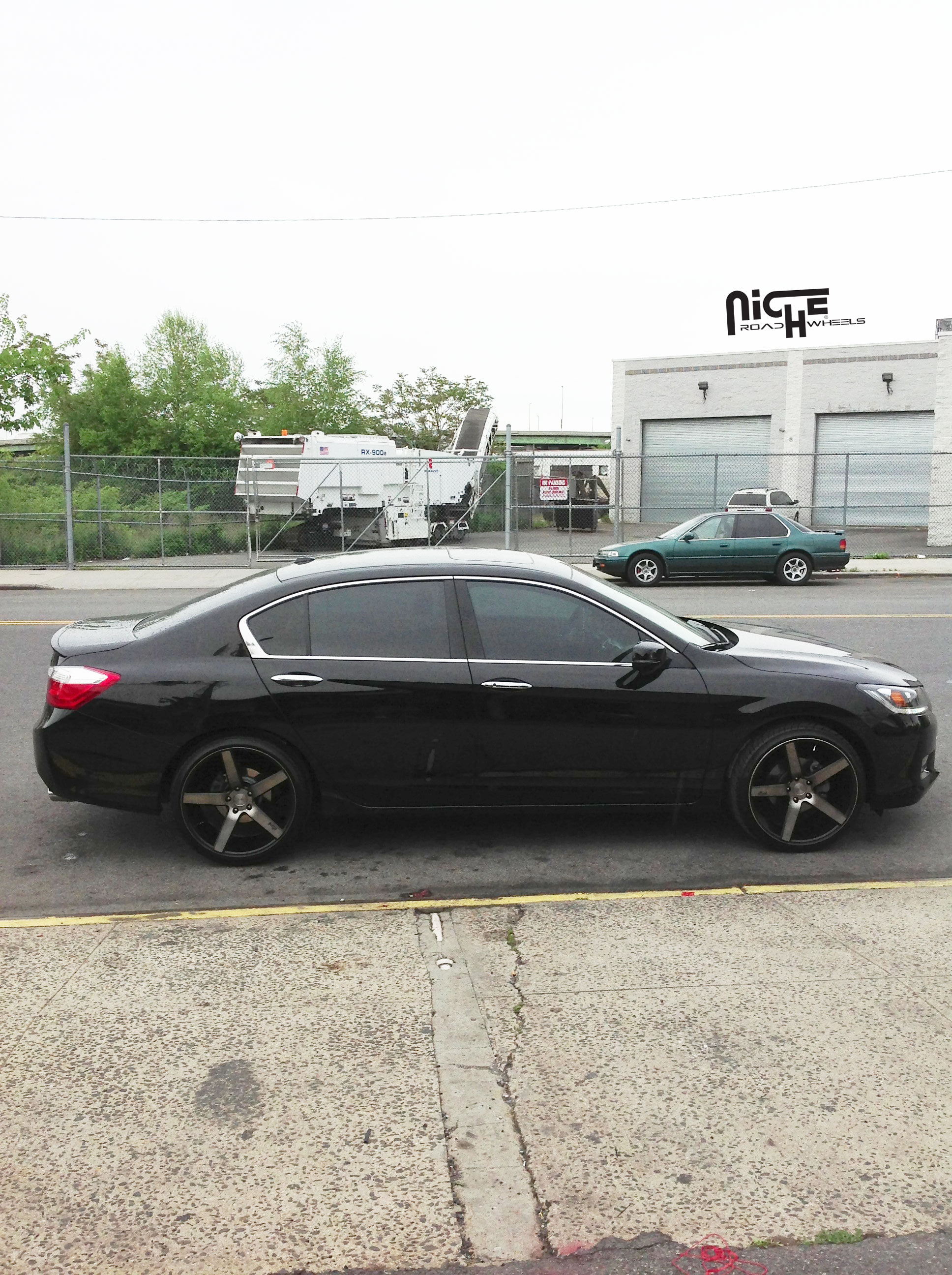 photo 2 Honda Accord custom wheels Niche Milan - M134 20x, ET , tire size X R20. x ET 